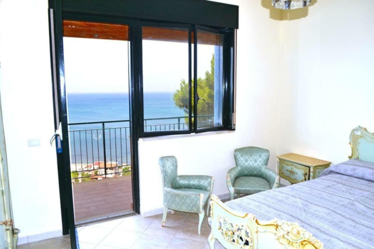 Casa Vacanze La Petrusella Trabia Exterior photo